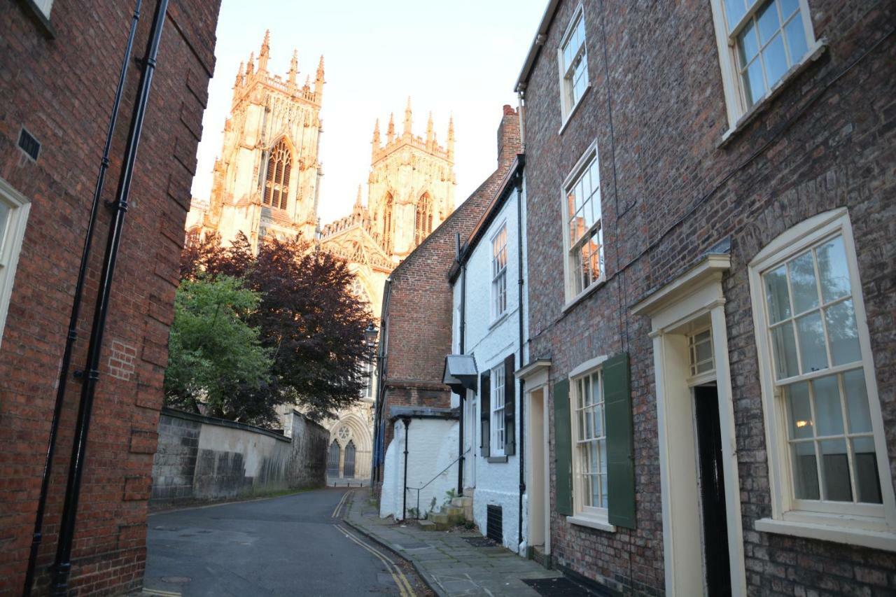 7 Precentor'S Court Villa - York — Photos 1